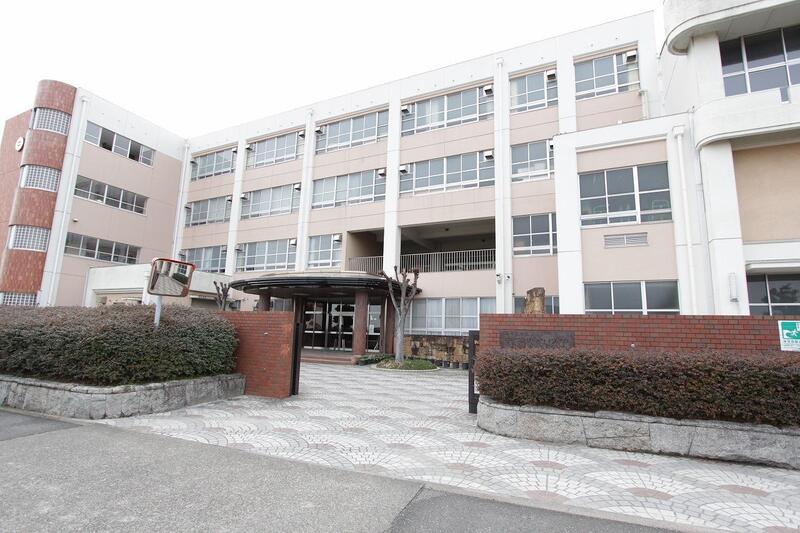 中学校　名古屋市立南陽東中学校（中学校）まで1112m