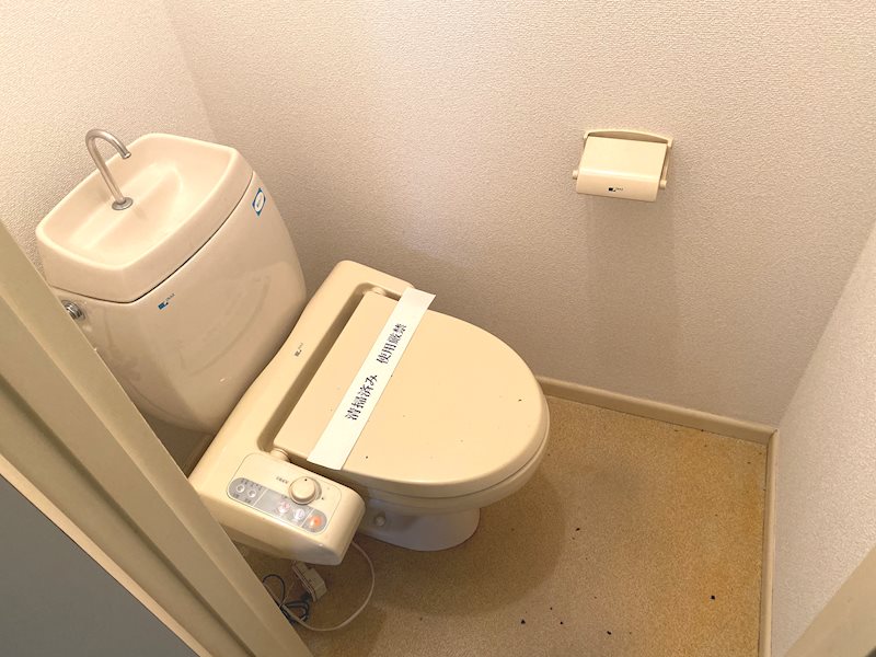 トイレ　別号室参考写真