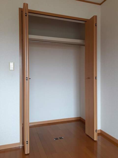収納　図面と現状に相違がある場合には現状を優先