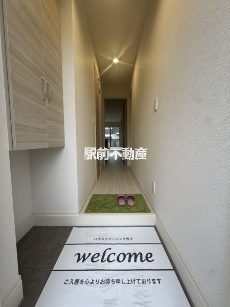 ロイヤルタウン長瀬町Bの玄関写真