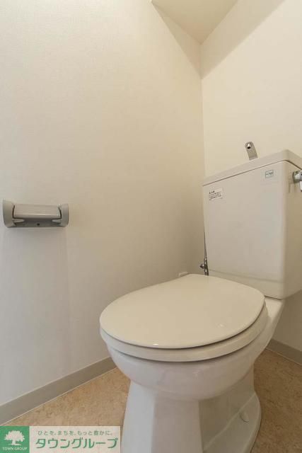 トイレ　※写真は同タイプ住戸です。