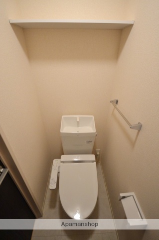 ＪＲ上越線 高崎問屋町駅 徒歩15分 3階建 築10年のトイレ写真