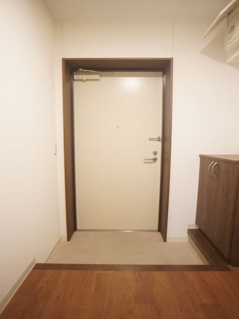 田畑ハイツルシアスIの玄関写真