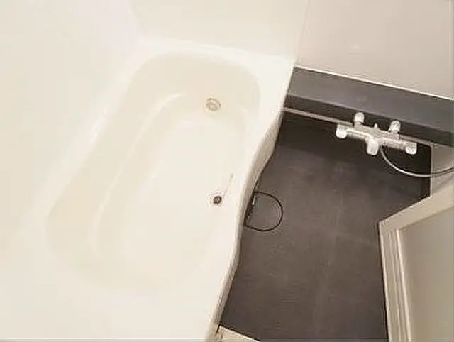 バス・シャワールーム　※別部屋の参考写真です。