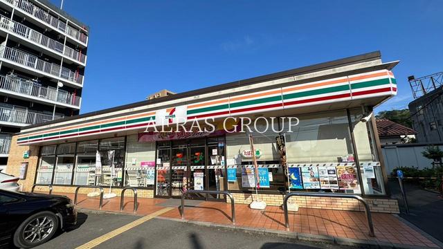 コンビニ　セブン-イレブン 狭山入間川３丁目店（コンビニ）まで712m