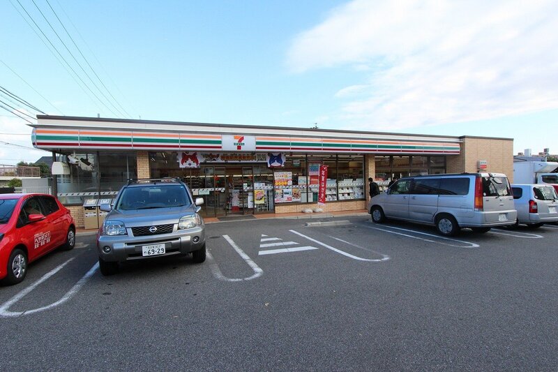 コンビニ　セブンイレブン名古屋茶屋が坂店（コンビニ）まで469m