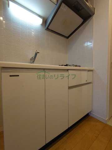 キッチン　別部屋参考写真となります。