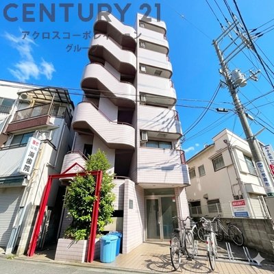 建物外観　エレベーター付きで重たい荷物も楽々♪