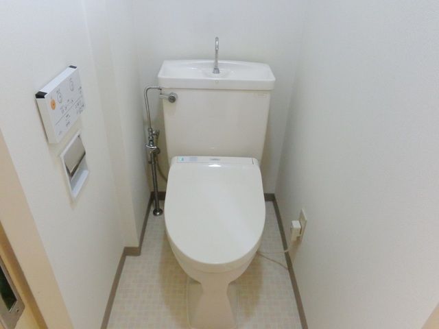トイレ　※他号室参照写真※