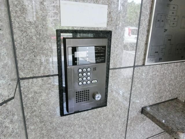 セキュリティ　★安心のオートロック付です★