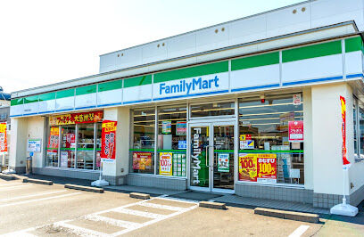 コンビニ　ファミリーマート月寒東5条店（コンビニ）まで213m