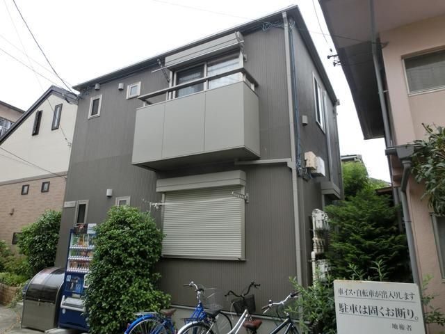 建物外観　最寄駅まで徒歩4分の駅前立地