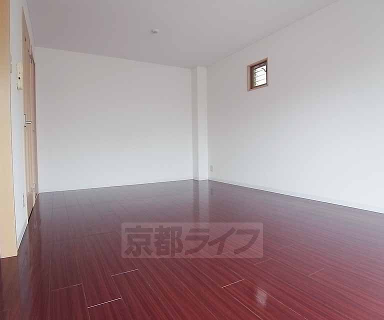 居室・リビング　広々１１．５帖です