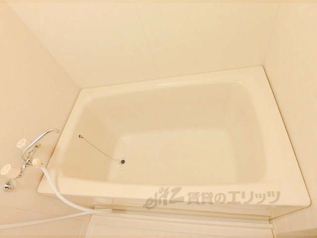 スクエアコートの風呂写真