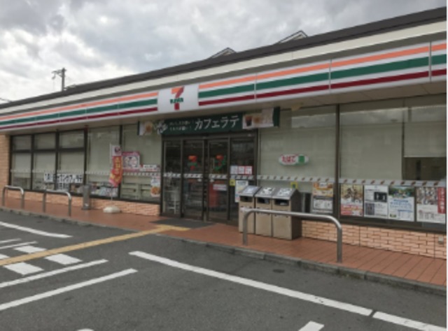 コンビニ　セブンイレブン豊中稲津町1丁目店（コンビニ）まで390m