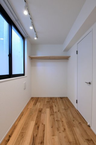 収納　（別タイプ参考写真）Aspros王子　北区豊島４
