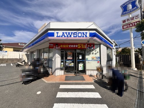 コンビニ　ローソン豊中上野東店（コンビニ）まで293m
