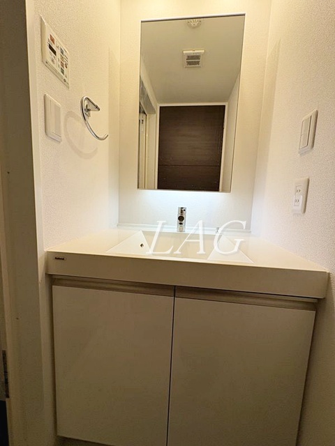 洗面設備　洗面台です。
