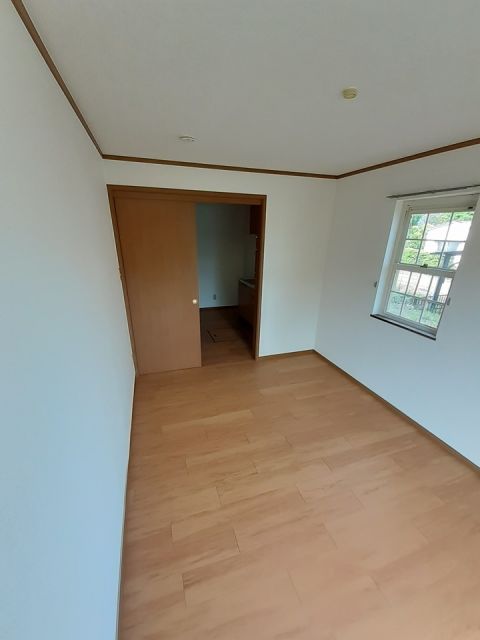 フォレスタ大脇谷の居間写真
