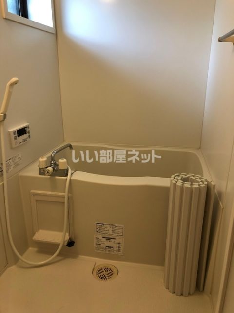 地下鉄桜通線 神沢駅 徒歩8分 2階建 築21年の風呂写真