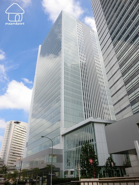飲食店　スターバックスコーヒー横浜市役所ラクシスフロント店（飲食店）まで434m