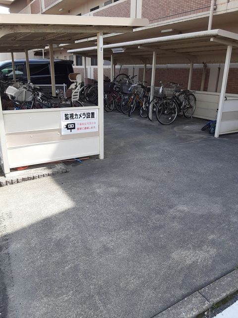 甚目寺マンションの外観写真