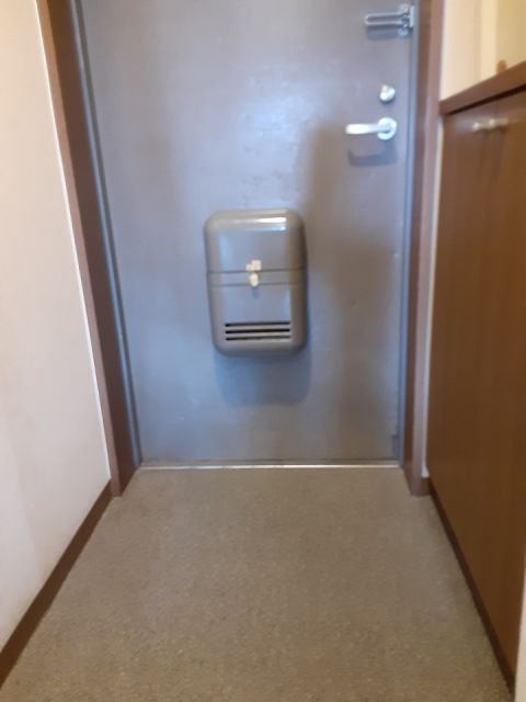 甚目寺マンションの玄関写真