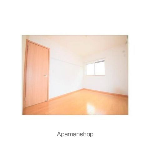 クレール戸田町 A棟の居間写真