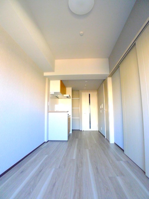 地下鉄桜通線 太閤通駅 徒歩7分 5階建 築1年の居間写真