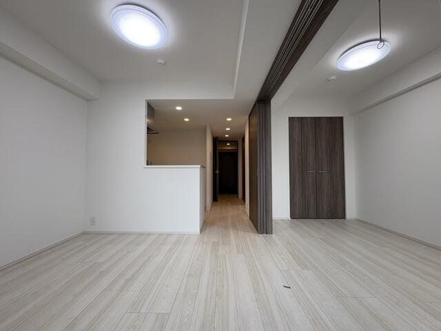 京成本線 千住大橋駅 徒歩4分 10階建 築1年の居間写真