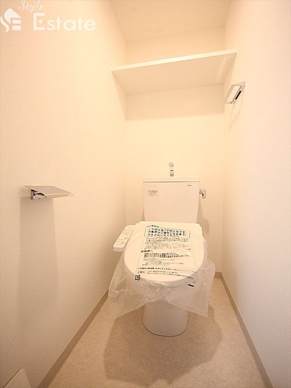 名鉄名古屋本線 山王駅 徒歩12分 15階建 築4年のトイレ写真