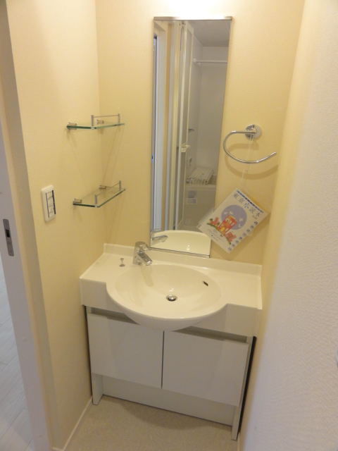 洗面設備　オシャレな洗面カウンター