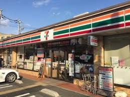 コンビニ　セブンイレブン　世田谷玉堤１丁目店（コンビニ）まで556m