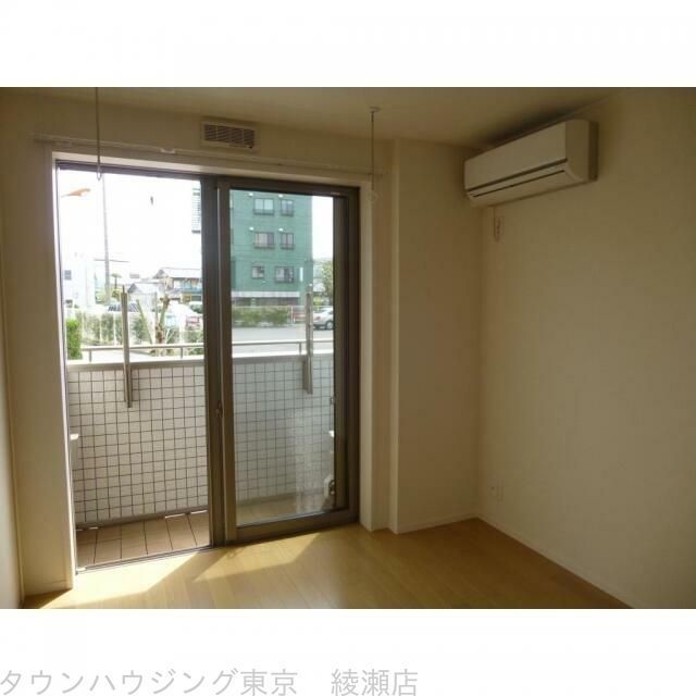 日暮里・舎人ライナー 扇大橋駅 徒歩2分 3階建 築14年の内装写真
