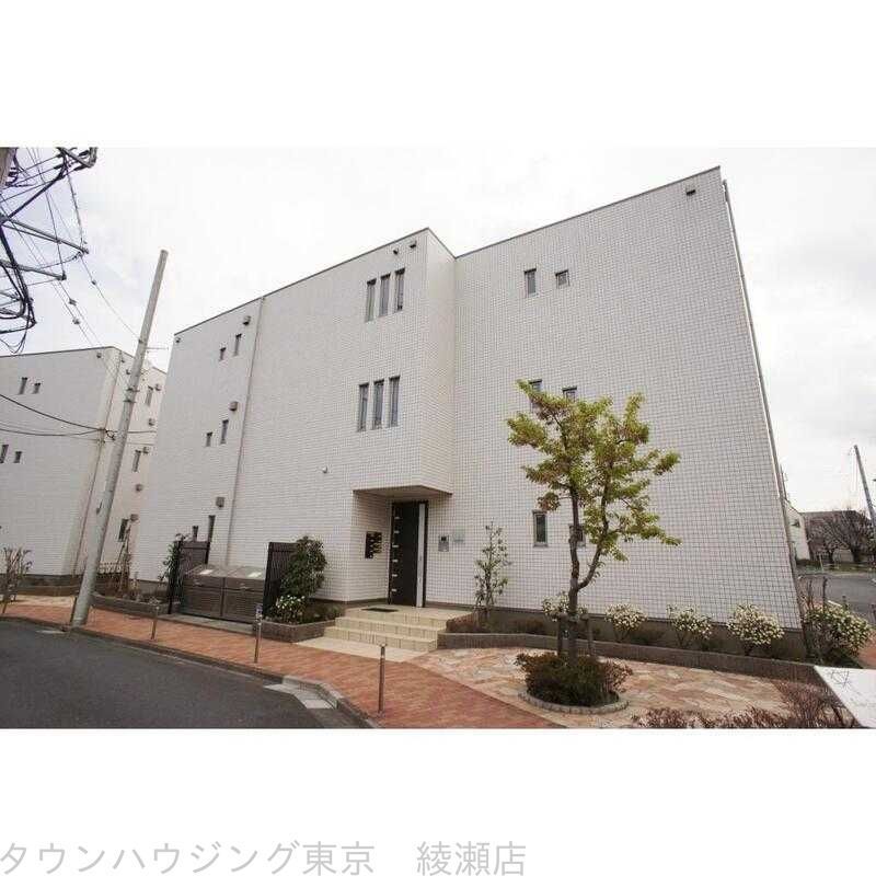 日暮里・舎人ライナー 扇大橋駅 徒歩2分 3階建 築14年の外観写真