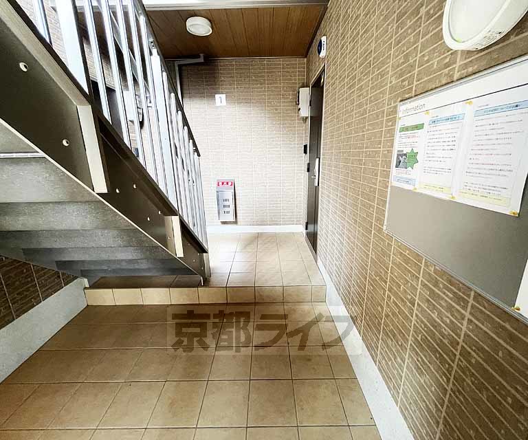 ベルフィールド西京極 西棟の外観写真