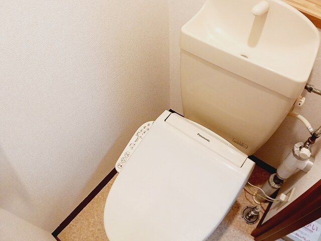 ＪＲ函館本線 森林公園駅 徒歩10分 2階建 築26年のトイレ写真