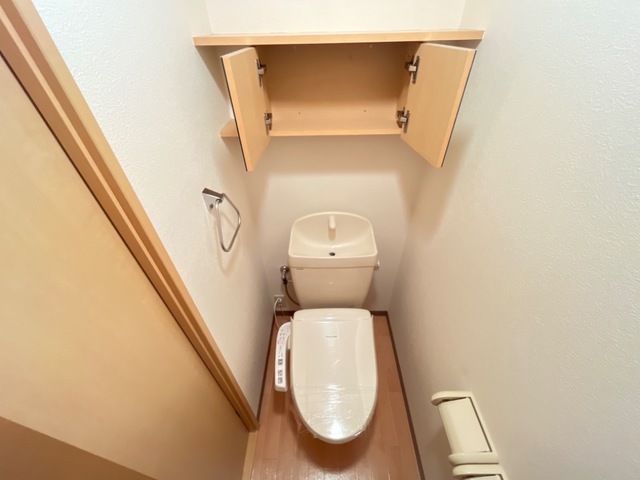 南海高野線 御幸辻駅 徒歩4分 2階建 築22年のトイレ写真