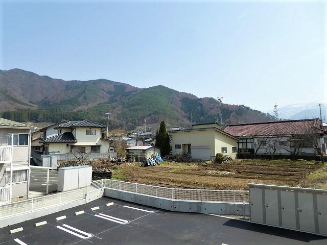 眺望　写真は204号室です（参考）