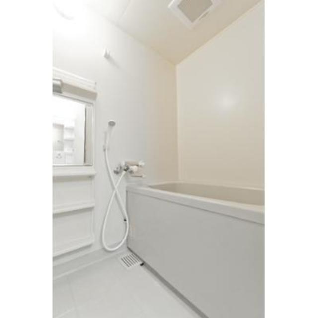 バス・シャワールーム　※写真は同タイプ住戸です。