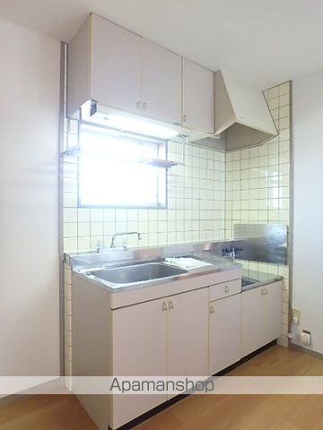 ＪＲ東海道本線 豊田町駅 バス乗車時間：15分 最寄りバス停で下車 徒歩83分 2階建 築33年のキッチン写真