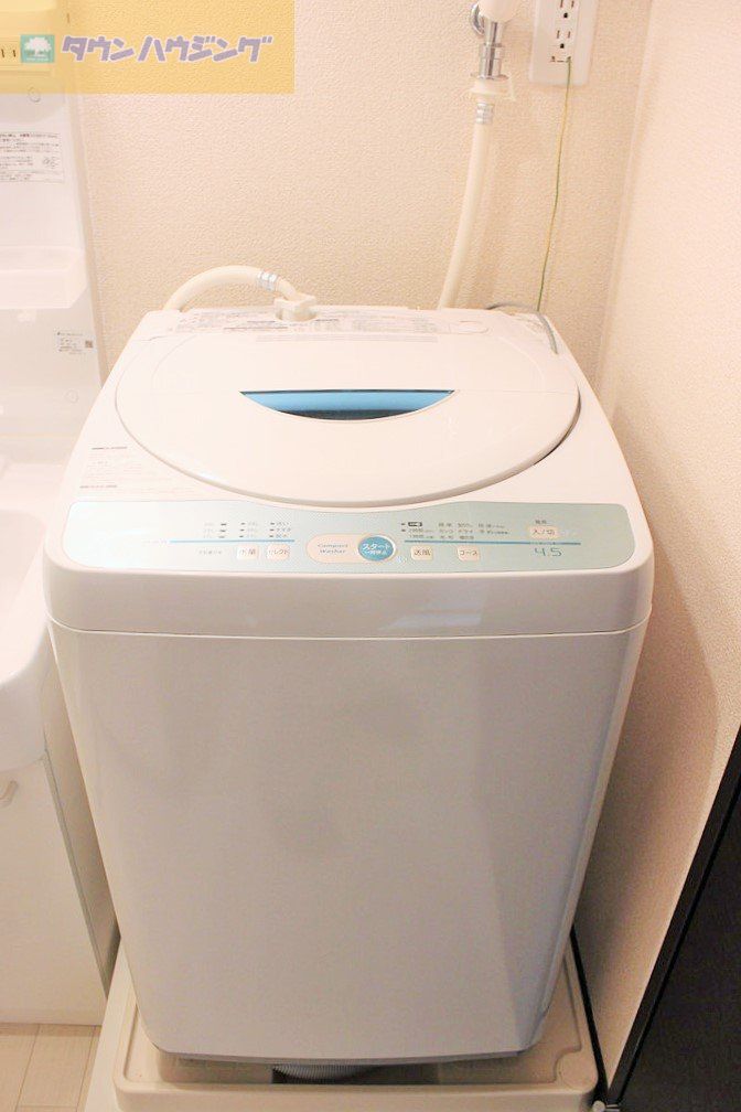 玄関　洗濯機