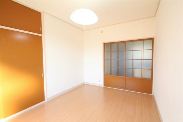 その他部屋・スペース　上品に仕上がった明るい室内空間です！