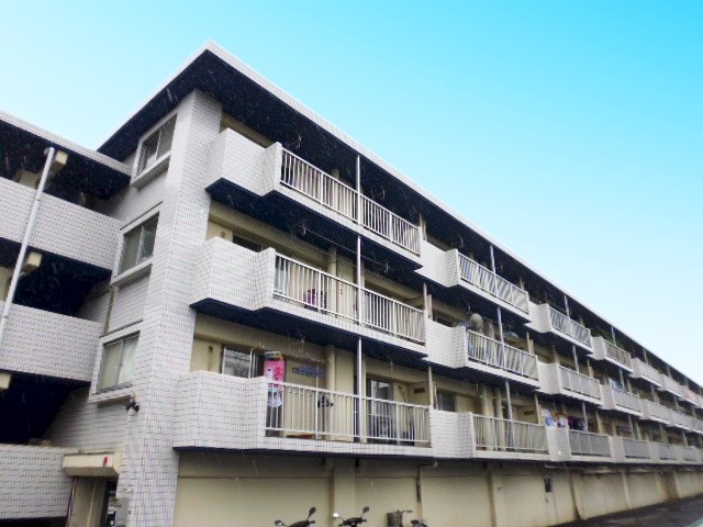 ＪＲ中央線 立川駅 バス乗車時間：21分 最寄りバス停で下車 徒歩4分 築40年