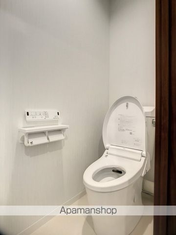 HOUSE 1651のトイレ写真