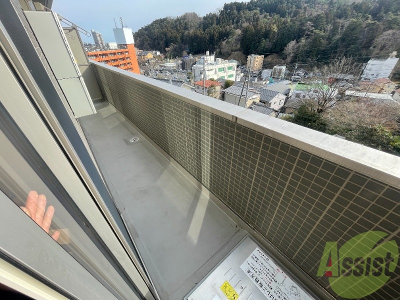 バルコニー　バルコニーは広々としているので沢山洗濯物が干せそうですね