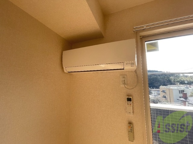 その他設備　エアコン一基で冬の寒さと夏の暑さを防ぐことができますね