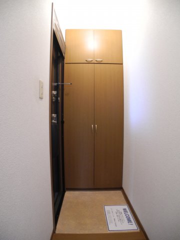 玄関　※別室同間取りのお部屋です。現況を優先します。