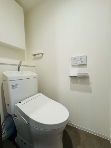 トイレ　清潔感のあるトイレです