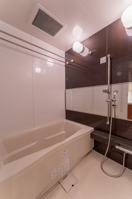 バス・シャワールーム　※写真は同タイプ住戸です。